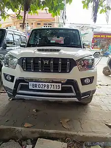 2022 Mahindra Scorpio S5 1