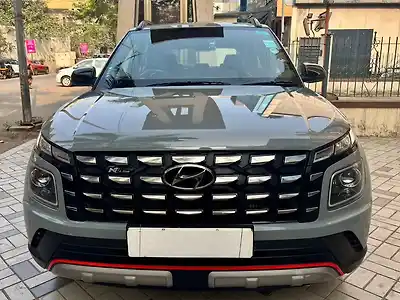 Second Hand हुंडई वेन्यू एन लाइन M8 डीसीटी ड्यूअल टोन [2023-2023] in मुंबई