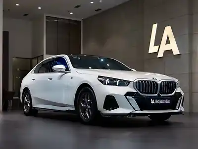 Second Hand बीएमडब्ल्यू 5 सीरीज़ 530li M स्पोर्ट (टाइटेनियम ब्रॉन्ज़) in कोलकाता