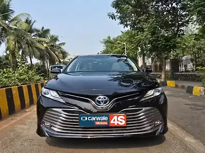 Second Hand टोयोटा कैमरी हाइब्रिड [2019-2020] in मुंबई
