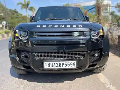 Second Hand लैंड रोवर डिफेंडर 110 एचएसई 2.0 पेट्रोल in मुंबई