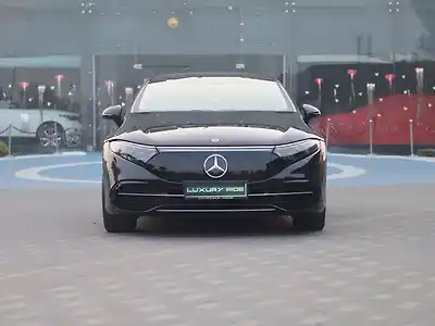 Second Hand मर्सिडीज़ बेंज़ EQS 580 4मैटिक in दिल्ली