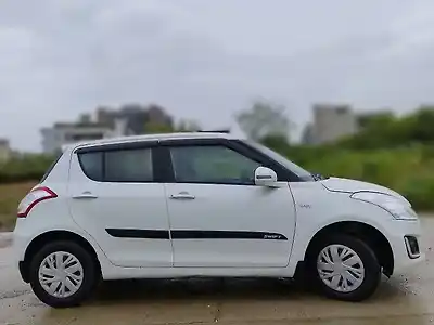 Second Hand मारुति सुज़ुकी स्विफ़्ट vxi [2014-2017] in रायपुर