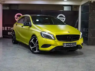 Second Hand मर्सिडीज़ बेंज़ ए-क्लास a 180 in दिल्ली