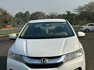 Second Hand होंडा सिटी SV डीज़ल in मोहाली