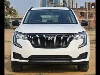 Second Hand महिंद्रा XUV700 MX डीज़ल एमटी 5 सीटर [2021] in अहमदाबाद