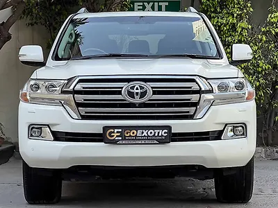 Second Hand Toyota Land Cruiser LC 200 VX in Kochi