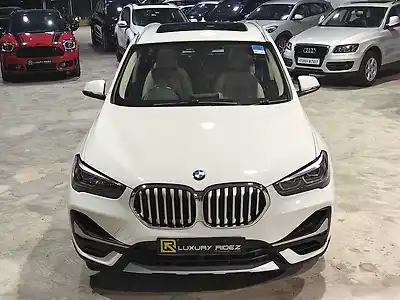 Second Hand बीएमडब्ल्यू X1 एसड्राइव20i एक्सलाइन in हैदराबाद