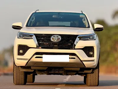2023 Toyota Fortuner 4X4 AT 2.8 Diesel 1 2023 Toyota Fortuner 4X4 AT 2.8 Diesel 1