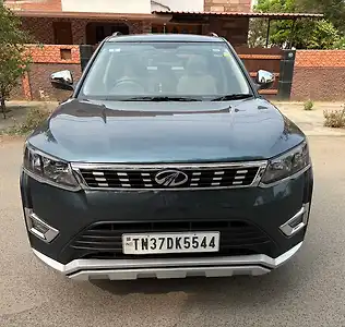 2021 Mahindra XUV300 W6 1.2 Petrol 1