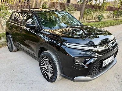Toyota Urban Cruiser Hyryder S 2WD Petrol 1.5L Automatic (TC)