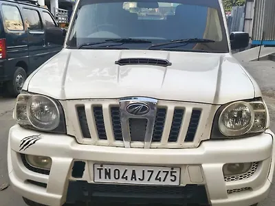 2012 Mahindra Scorpio SLE 2.6 CRDe 1