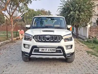 Second Hand महिंद्रा स्कॉर्पियो S11 Diesel Manual in झाँसी