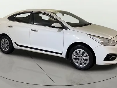 Second Hand Hyundai Verna EX 1.4 VTVT in Noida