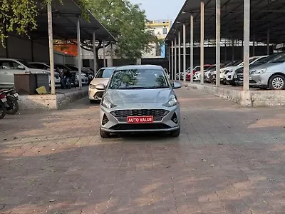 Second Hand Hyundai Aura S 1.2 CNG in Lucknow