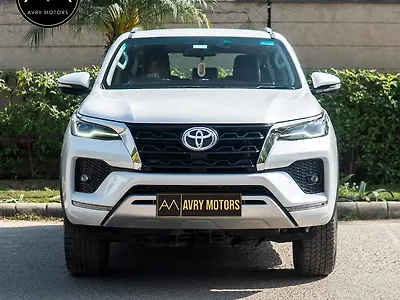 Toyota Fortuner 4x2 2WD Petrol 2.7L Automatic