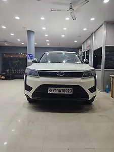 2020 Mahindra XUV300 W4 1.5 Diesel 1 2020 Mahindra XUV300 W4 1.5 Diesel 1