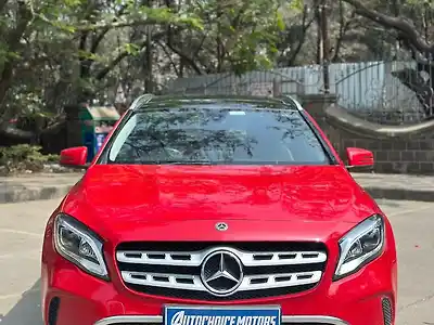 Second Hand मर्सिडीज़ बेंज़ जीएलए 200 डी स्पोर्ट in पुणे