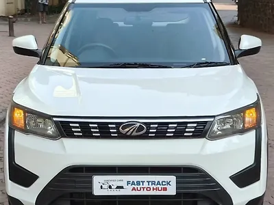 Second Hand Mahindra XUV300 W6 1.5 Diesel AMT [2020] in Mumbai