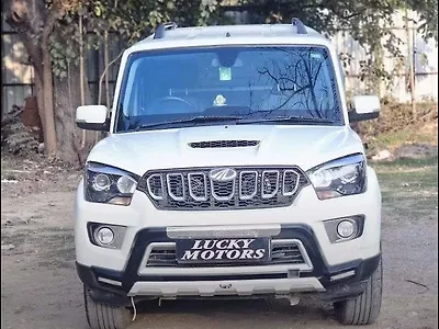 2018 Mahindra Scorpio S9 2WD 7 STR 1