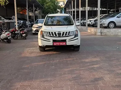 Second Hand Mahindra XUV500 W6 in Lucknow