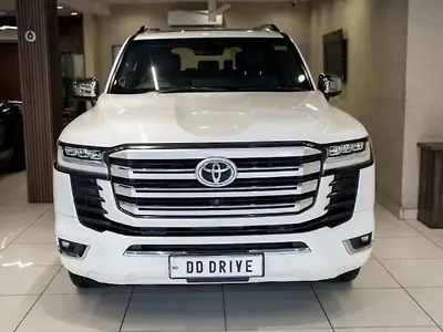 2023 Toyota Land Cruiser ZX Diesel [2023-2025] 1