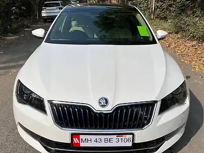 Second Hand स्कोडा सुपर्ब स्टाइल टीडीआई एटी in मुंबई