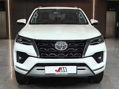 Second Hand Toyota Fortuner 4x2 2WD Diesel 2.8L Turbo Automatic in Ahmedabad
