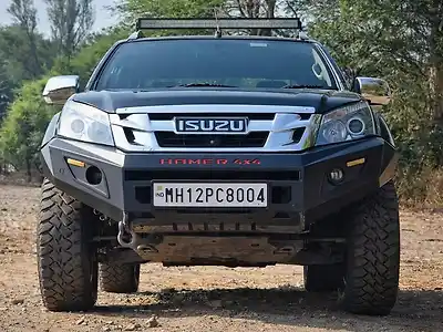 Second Hand इसुज़ू डी-मैक्स वी-क्रॉस 4x4 in पुणे
