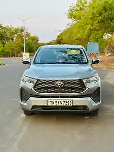 2023 टोयोटा इनोवा हायक्रॉस VX Hybrid (Electric + Petrol) Automatic (e-CVT) 7 STR 1 2023 टोयोटा इनोवा हायक्रॉस VX Hybrid (Electric + Petrol) Automatic (e-CVT) 7 STR 1