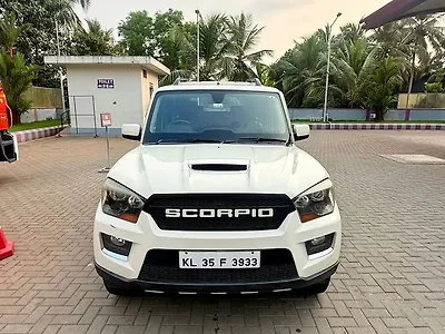 2014 Mahindra Scorpio S10 1