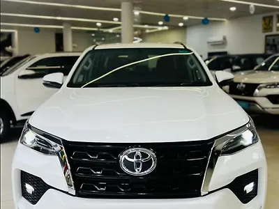 2021 Toyota Fortuner 2.8 4x4 AT 1