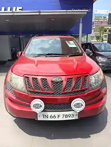 2012 महिंद्रा XUV500 w8 1 2012 महिंद्रा XUV500 w8 1