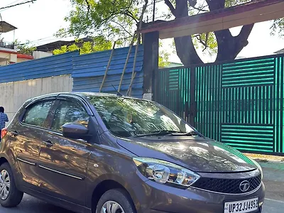 2017 Tata Tiago Revotron XM [2016-2019] 1