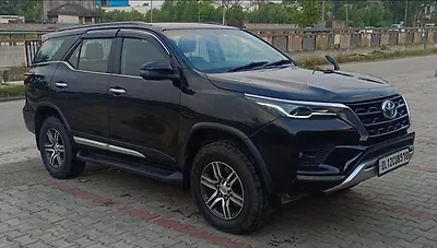 2022 Toyota Fortuner 4x2 2WD Diesel 2.8L Turbo Automatic 1 2022 Toyota Fortuner 4x2 2WD Diesel 2.8L Turbo Automatic 1