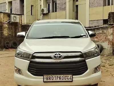 Second Hand Toyota Innova Crysta 2.4 V Diesel in Patna