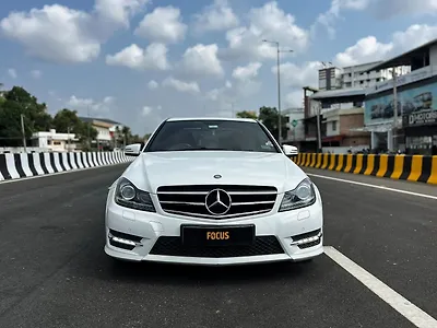 2014 Mercedes-Benz C-Class C 220d 1 2014 Mercedes-Benz C-Class C 220d 1