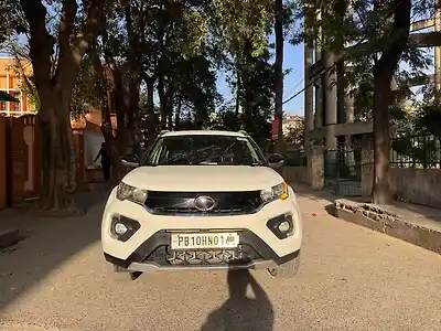 Second Hand टाटा नेक्सन xz प्लस डीज़ल [2020-2023] in जालंधर