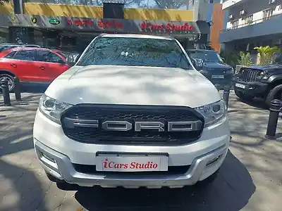 Second Hand फ़ोर्ड एंडेवर टाइटेनियम 3.2 4x4 ऑटोमैटिक in बैंगलोर
