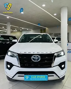 2023 Toyota Fortuner 4X4 AT 2.8 Diesel 1 2023 Toyota Fortuner 4X4 AT 2.8 Diesel 1