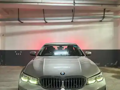 Second Hand बीएमडब्ल्यू 3 सीरीज़ ग्रैन लिमोज़ीन 330li लग्ज़री लाइन in पुणे