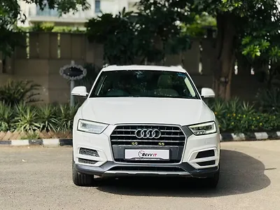 2019 Audi Q3 30 TFSI Premium 1