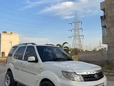 2016 Tata Safari 2.2 EX 4X2 1