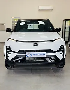 2023 Tata Nexon EV Fearless 30.0 kWh 1 2023 Tata Nexon EV Fearless 30.0 kWh 1