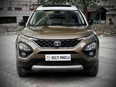 2022 Tata Safari XZA Plus 1