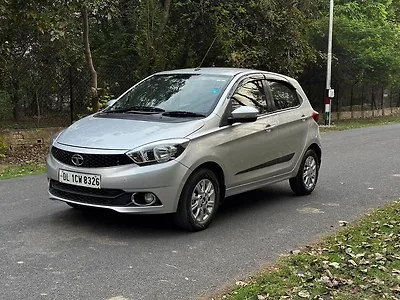 2017 Tata Tiago Revotron XT [2016-2019] 1