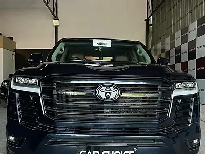 Second Hand Toyota Land Cruiser LC 200 VX in Jaipur