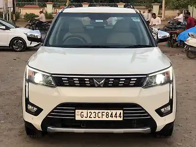 2023 महिंद्रा XUV300 w8 (o) 1.5 डीज़ल [2020] 1