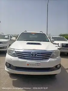2012 टोयोटा फ़ॉर्च्यूनर 4x2 ऑटोमैटिक 1