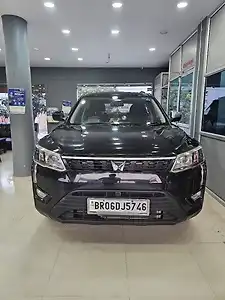 2023 महिंद्रा XUV300 w4 1.2 पेट्रोल 1
